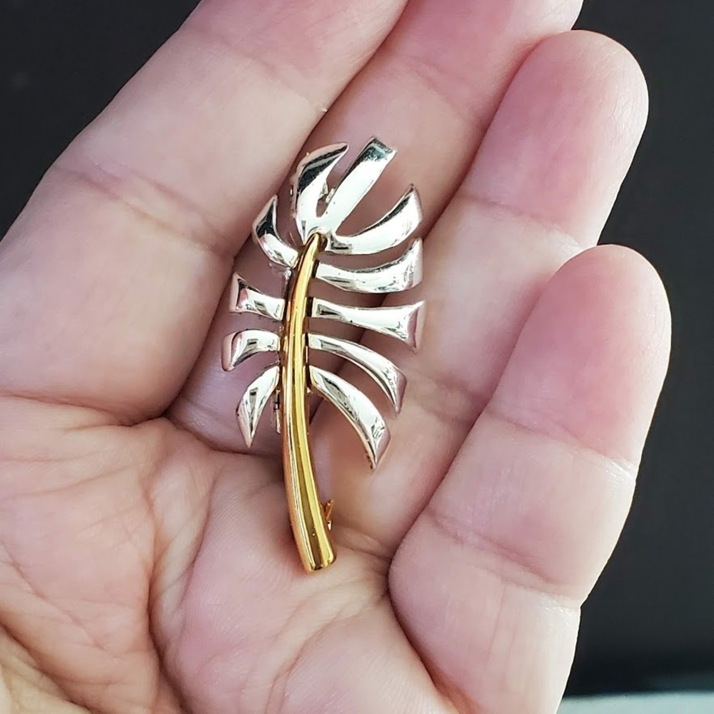 Danecraft Vintage Two Tone Silver and Gold Leaf Brooch Pin Botanical Design 90's